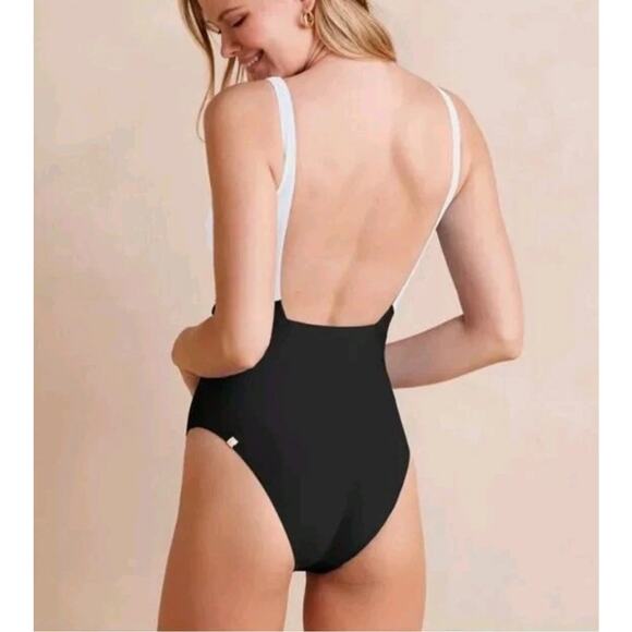 Summersalt The Deep Dive Twist Backflip One Piece Swimsuit Black & White Size 6 - Picture 2 of 5